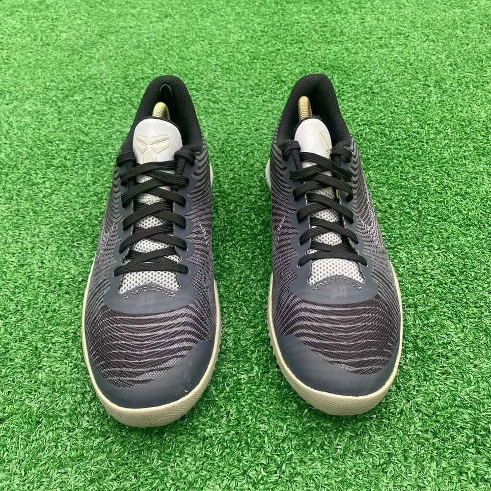 KOBE MENTALITY 2 - Boys Basketball Shoes - SIZE 6.5Y